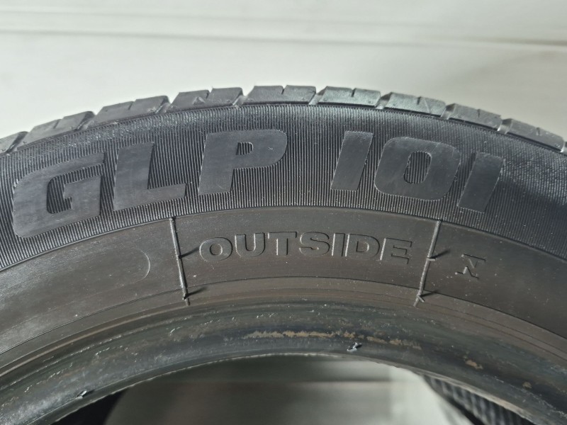 Recambio de neumaticos para » otros... sin categoria   referencia OEM IAM 1856014 185601482 1856014